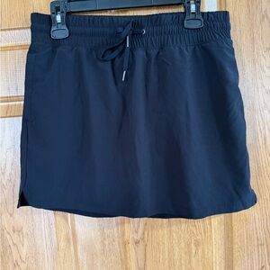 Woman’s golf skirt size medium